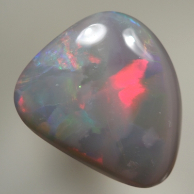 SOLID SEMI BLACK OPAL Bright reds contrasted by green and blue